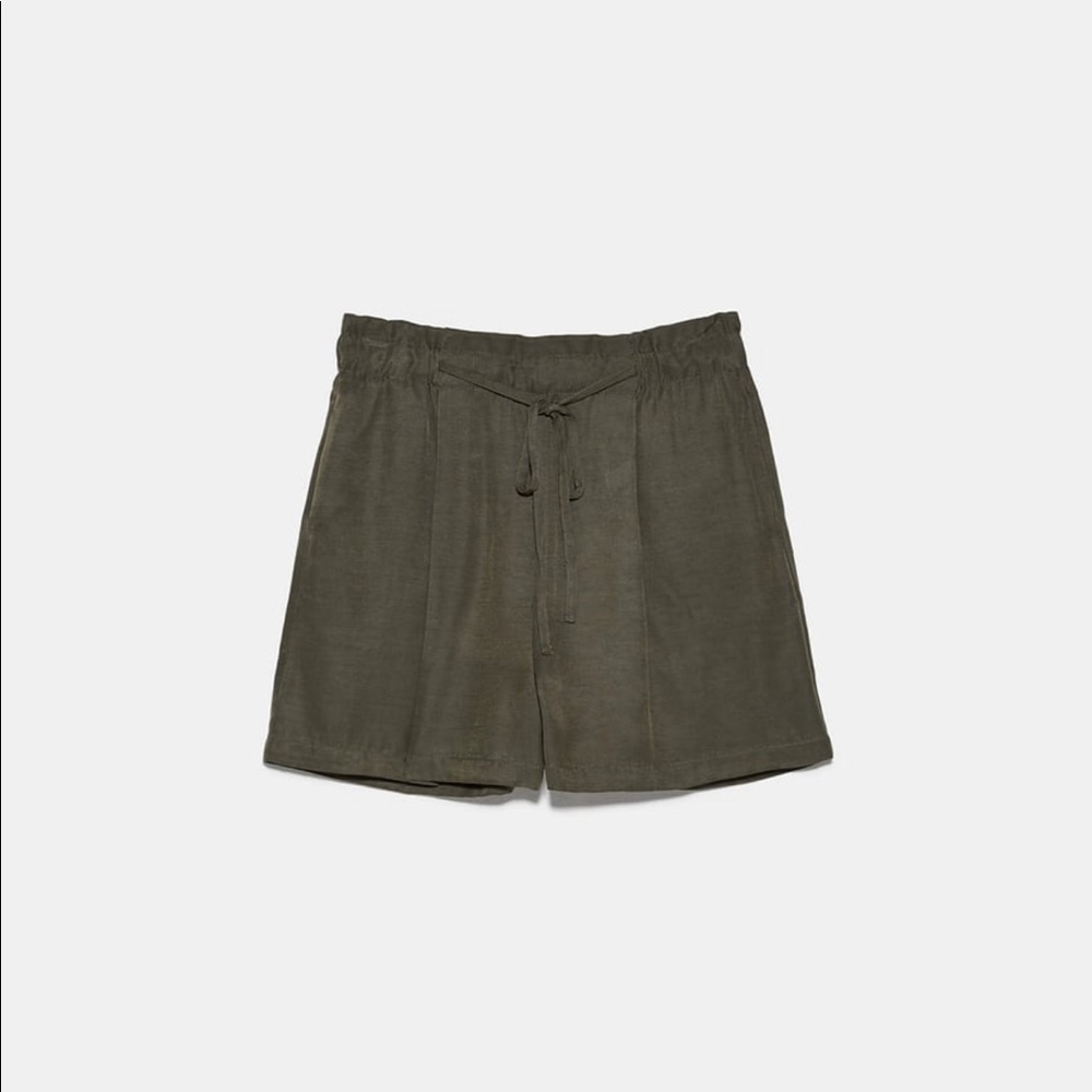 🆕 ZARA Drawstring Paperbag Shorts